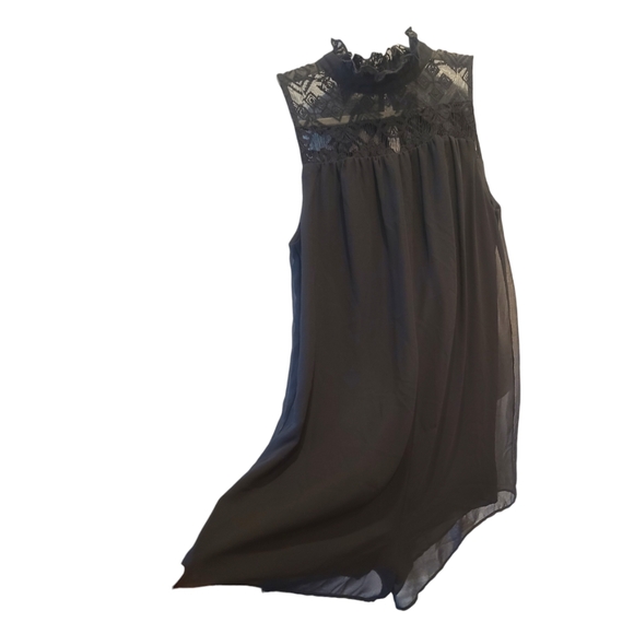 BCBG Romper - Shorts Size Small - Picture 3 of 9